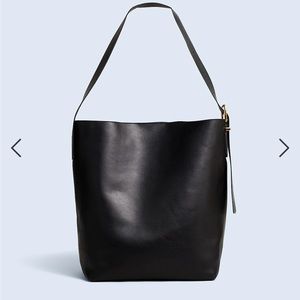 The Essential Bucket Tote in Leather